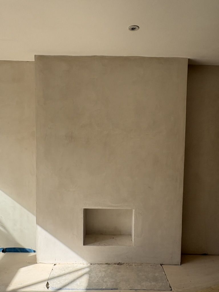 The finished plaster, left unpainted