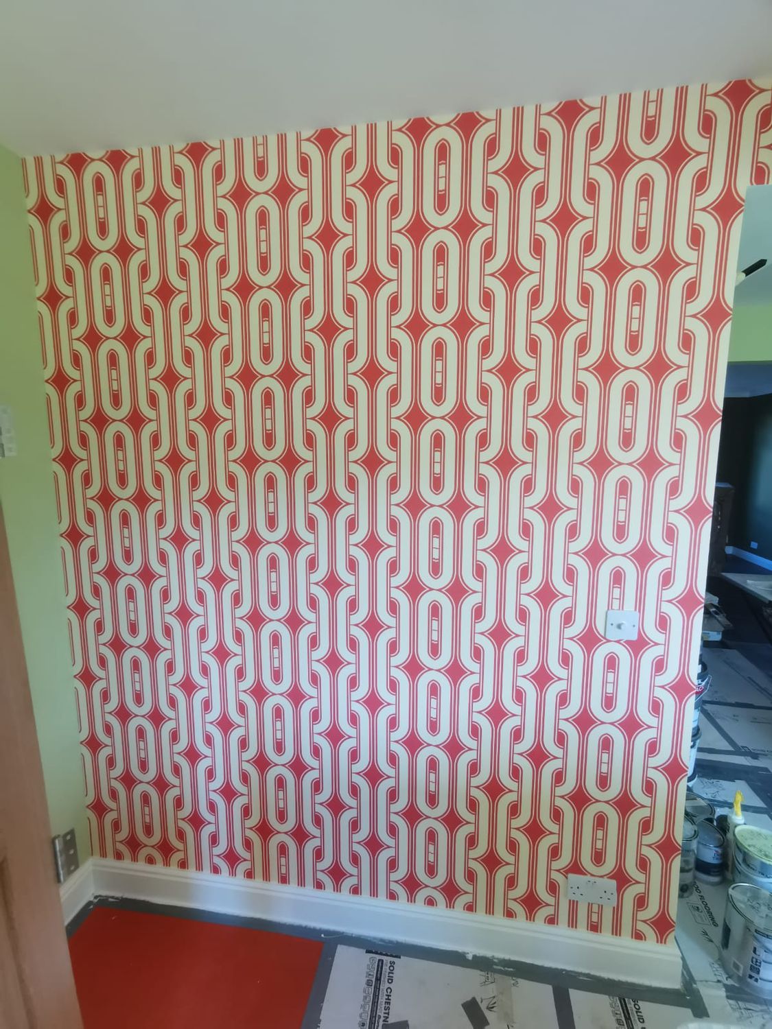 Wallpaper to kitchen