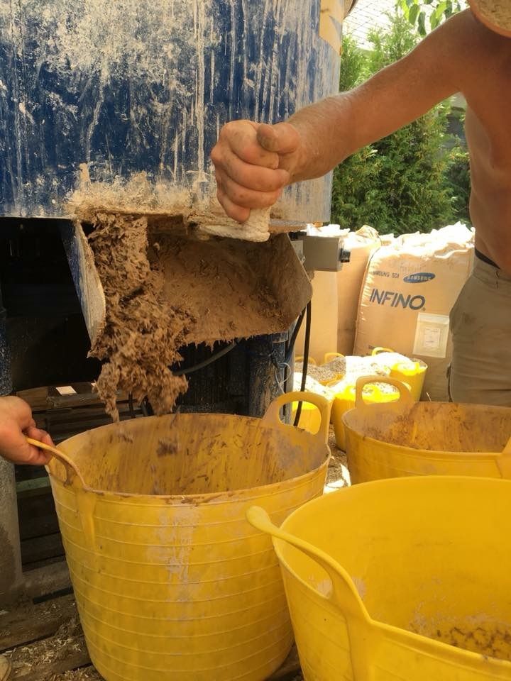 Hemp-lime hempcrete mixture