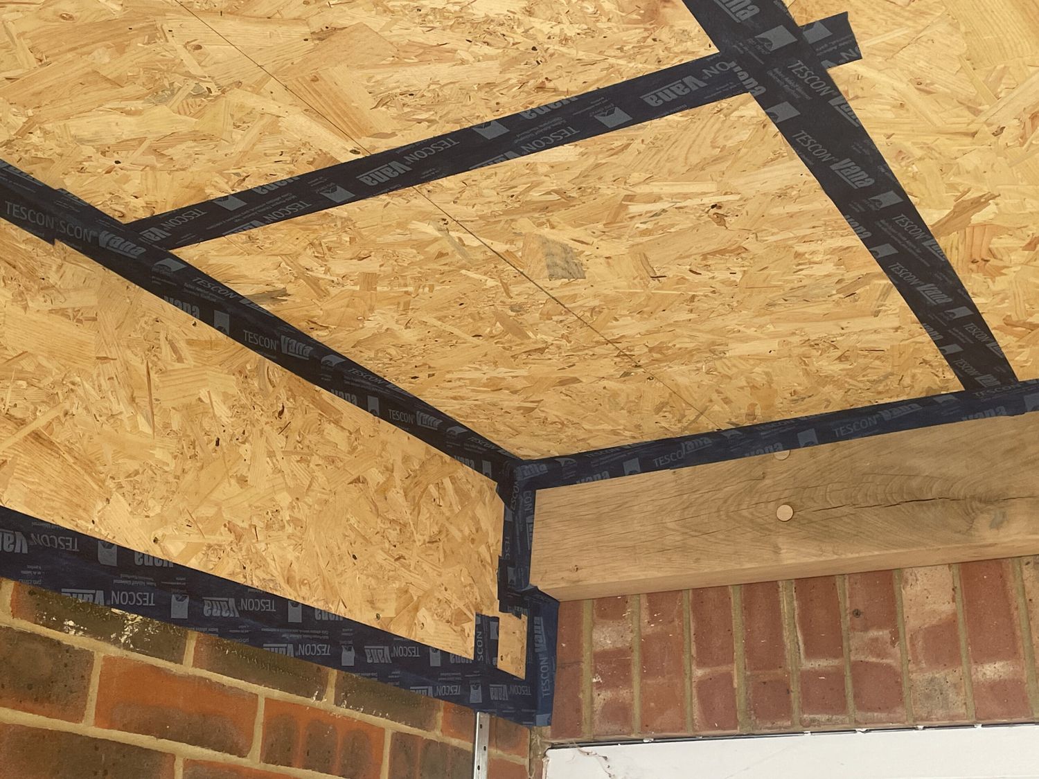 Airtightness tapes fitted around roof board joints
