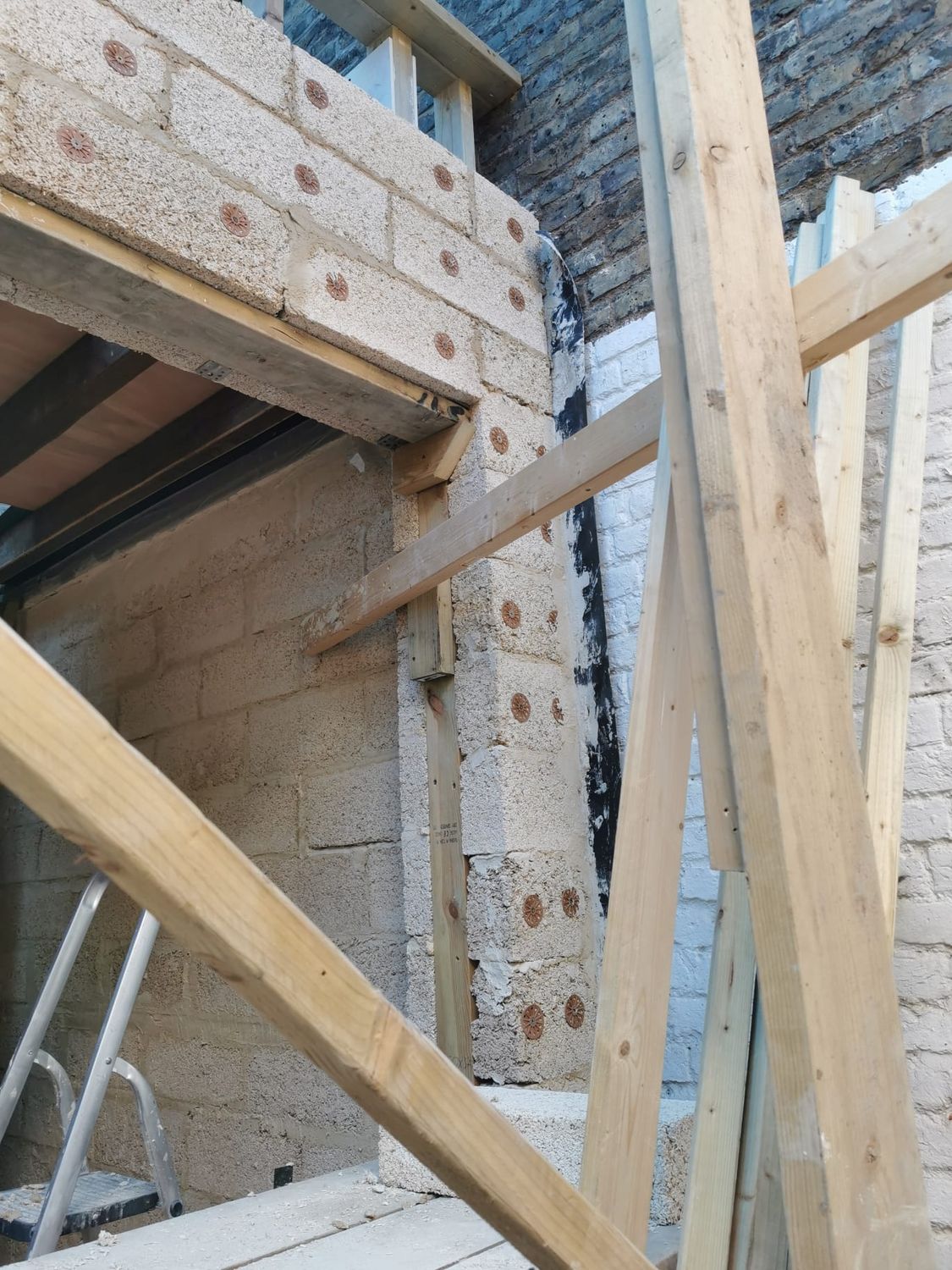 Hempcrete wall and large opening