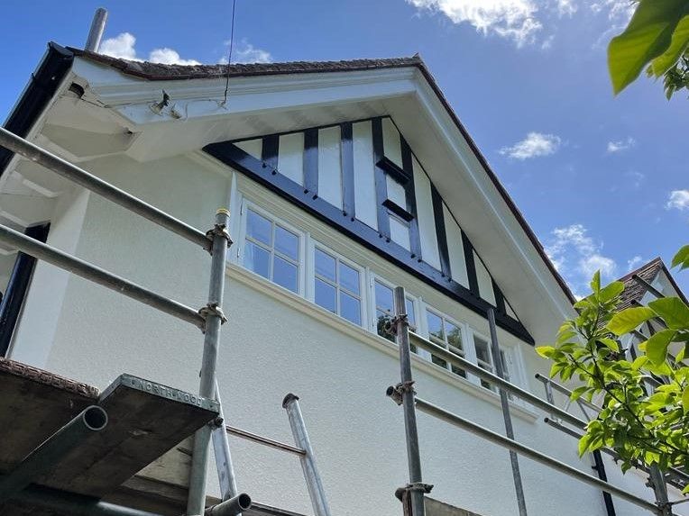 Listed building insulated with Diathonite Evolution lime cork thermal render system that creates a roughcast finish